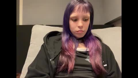 lole online show from 05/11/26, 04:07