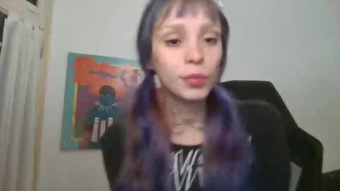 Snapshot of lole6913 chatting on 05/25/26, 12:05 lole online show from 05/25/26, 12:05