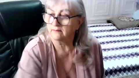 LolkaAlyss online show from 11/26/25, 02:12