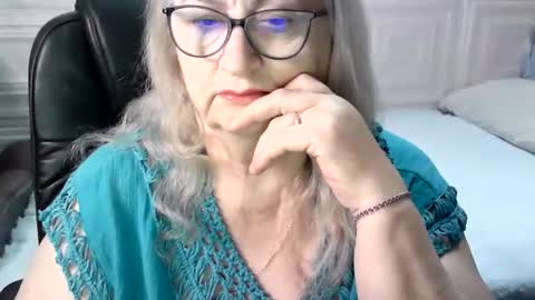 Snapshot of lolkaalyss chatting on 02/22/26, 03:18 LolkaAlyss online show from 02/22/26, 03:18