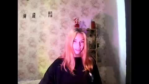 LollaLaKiss online show from 09/22/25, 12:34