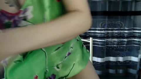 Lisa online show from 10/19/25, 07:20