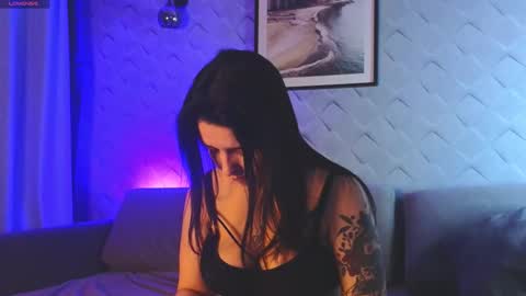 Alex online show from 10/28/25, 07:49