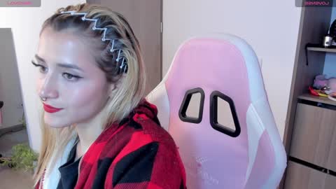 Lolly  online show from 12/31/24, 07:53