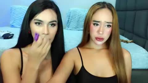 Snapshot of lolly_lips69 chatting on 09/16/25, 11:00 hana online show from 09/16/25, 11:00