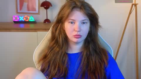 Mona online show from 09/28/25, 01:16