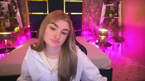 Loli online show from 05/05/26, 07:05