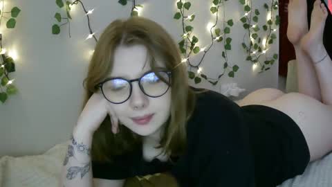 Lilly online show from 03/09/25, 02:32