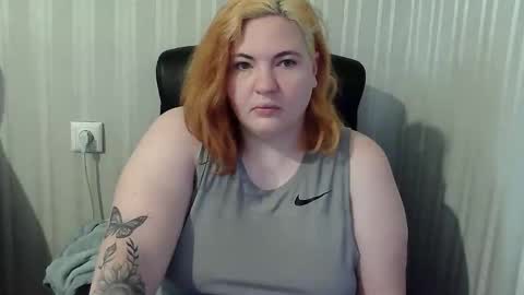 LollyNomelty online show from 12/22/25, 11:18