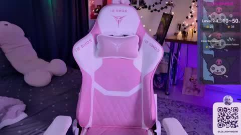 Lolly   online show from 12/21/24, 08:10