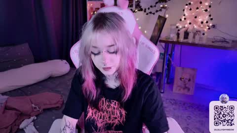 Lolly   online show from 12/22/24, 11:41