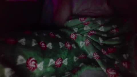 Lolwhy21 online show from 12/16/25, 06:07