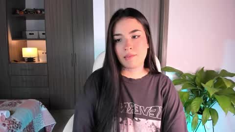 Sarah online show from 01/13/26, 04:29