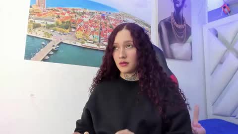 lolydolly_ online show from 12/18/25, 03:45