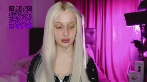 Kari online show from 03/19/26, 07:51