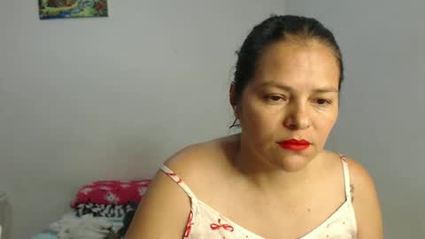 Snapshot of lolyta_mature1 chatting on 05/15/26, 04:14 Lolyta mature1 online show from 05/15/26, 04:14