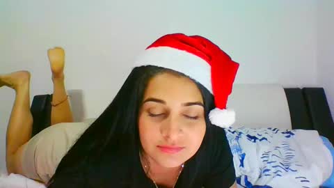 estehfania online show from 12/14/24, 04:23