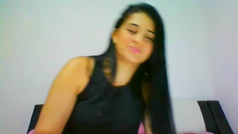 estehfania online show from 02/08/25, 01:54