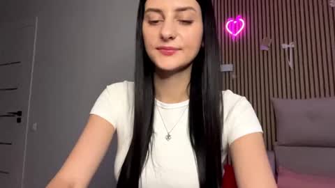 Snapshot of lonapalacio chatting on 07/07/26, 06:47 Tina online show from 07/07/26, 06:47
