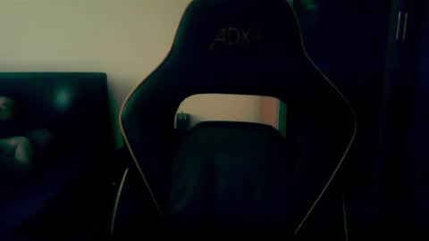 london_man1988 online show from 01/24/25, 08:44