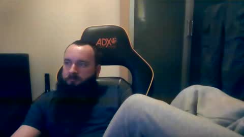 london_man1988 online show from 01/26/25, 08:34