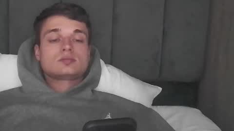 london_tomy online show from 10/22/25, 08:08