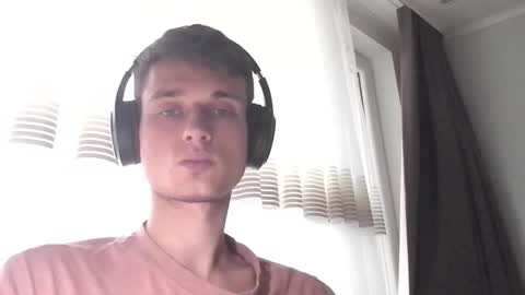 london_tomy online show from 12/19/25, 12:23