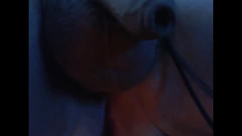 Snapshot of londonjames2 chatting on 06/04/26, 05:30 James online show from 06/04/26, 05:30