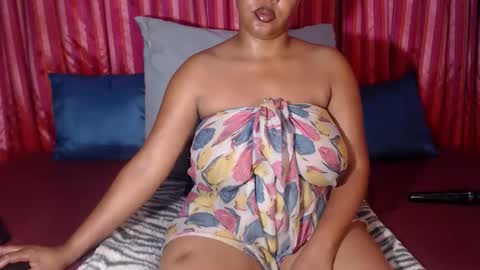 Snapshot of londylicious34 chatting on 10/02/25, 01:56 londylicious34 online show from 10/02/25, 01:56