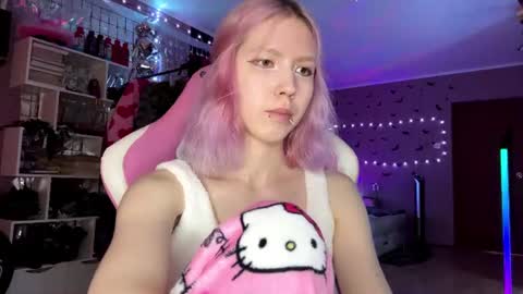 Snapshot of lone1y_bunny chatting on 07/16/26, 03:07 lone1y_bunny online show from 07/16/26, 03:07