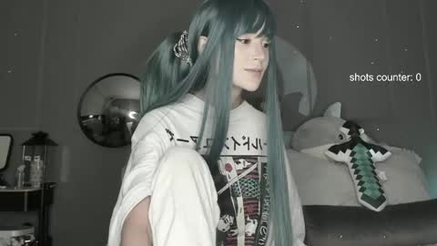 Snapshot of lonelly_lolly98 chatting on 04/24/26, 12:35 SABRINA online show from 04/24/26, 12:35
