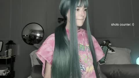 Snapshot of lonelly_lolly98 chatting on 04/25/26, 12:35 SABRINA online show from 04/25/26, 12:35