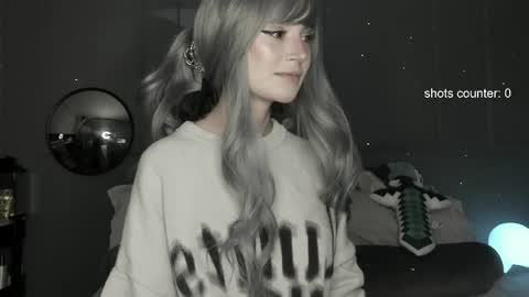 Snapshot of lonelly_lolly98 chatting on 04/28/26, 01:15 SABRINA online show from 04/28/26, 01:15