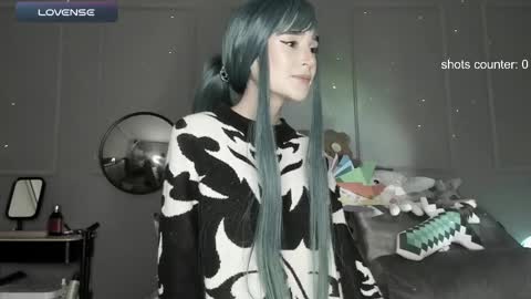 Snapshot of lonelly_lolly98 chatting on 05/11/26, 11:13 SABRINA online show from 05/11/26, 11:13