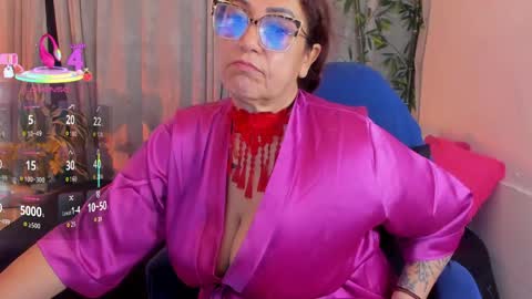 Snapshot of lonely_shewolf chatting on 05/01/26, 06:12 Jennifer online show from 05/01/26, 06:12