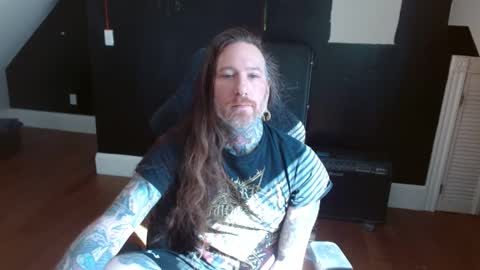 Snapshot of longhair021 chatting on 03/12/25, 03:07 longhair online show from 03/12/25, 03:07