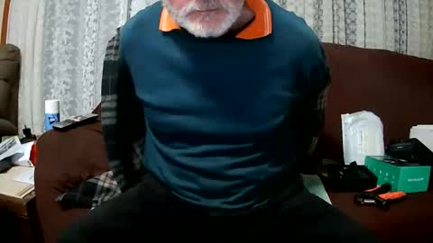 Snapshot of longhornpr6971 chatting on 05/19/26, 11:44 Longhornpr6971 online show from 05/19/26, 11:44