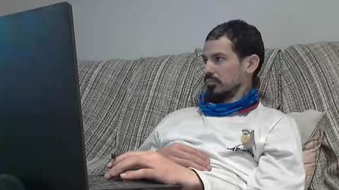 Alejandro Rulitos Twitter longnight55 Intagram 5longnight5 online show from 02/12/25, 04:11