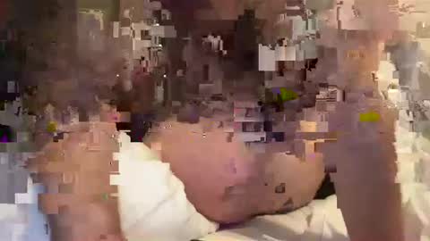 Snapshot of longnlittle1 chatting on 10/13/25, 06:24 longnlittle1 online show from 10/13/25, 06:24