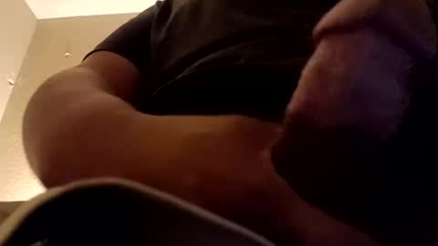 Snapshot of longone2600 chatting on 01/12/25, 08:04 longone2600 online show from 01/12/25, 08:04