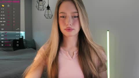 Eva online show from 04/01/26, 11:11