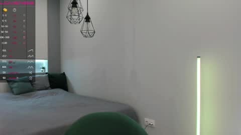 Eva online show from 04/10/26, 03:39