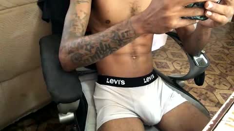 longshaft_ online show from 11/24/25, 06:40