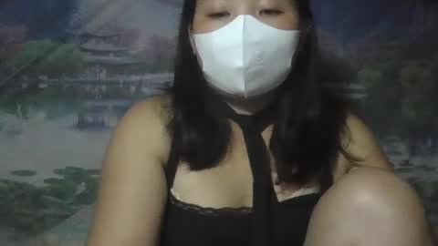 Snapshot of lonna_baby chatting on 06/13/26, 06:17 lonna_baby online show from 06/13/26, 06:17
