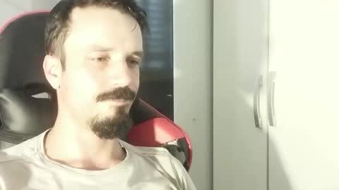 Lucas online show from 01/04/25, 02:04