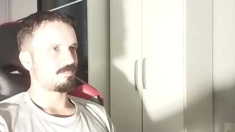 Lucas online show from 03/11/25, 12:39