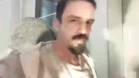 Lucas online show from 11/21/25, 01:10