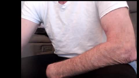 looking469 online show from 11/12/25, 06:30