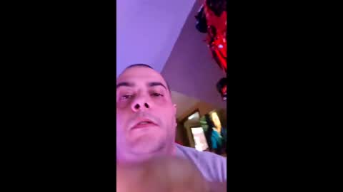 Snapshot of looking4funx chatting on 02/17/26, 05:41 looking4funx online show from 02/17/26, 05:41