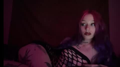 lookingforlona online show from 10/15/25, 02:33